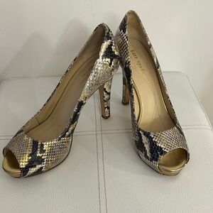 kate spade Metallic Gold, Black & Cream Snake-Print Peep Toe Heels size 6 1/2